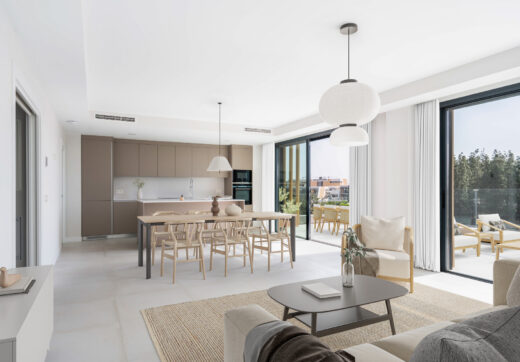 Fantastic brand new 3 bed in Evergreen - with spectacular sea views from living area