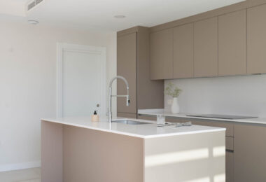 Fantastic brand new 3 bed in Evergreen - with spectacular sea views from living area