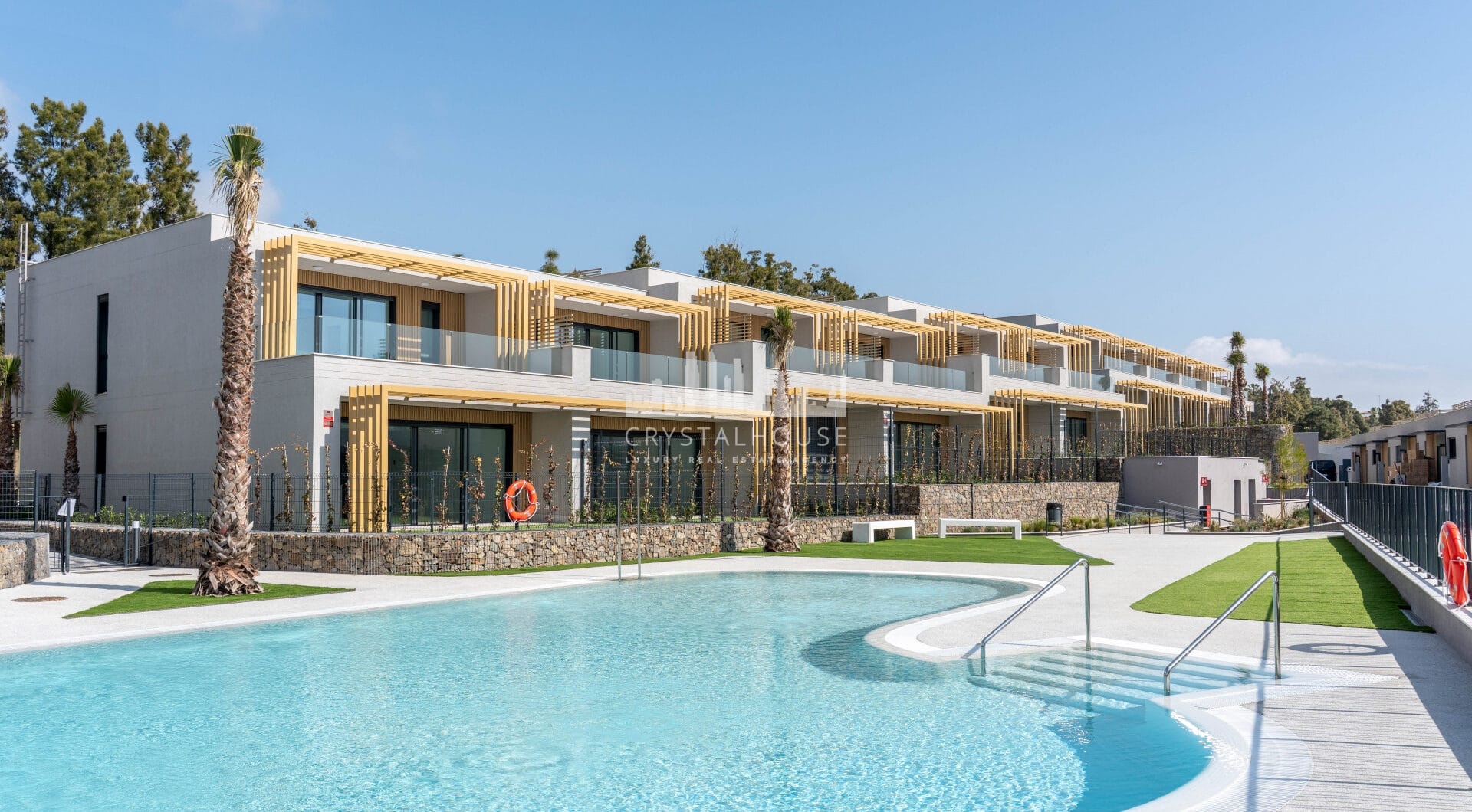 Fantastic brand new 3 bed in Evergreen - with spectacular sea views from living area