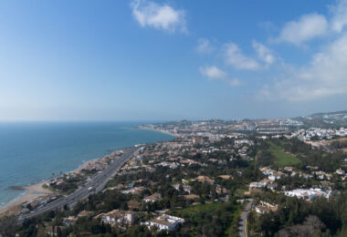 Fantastic brand new 3 bed in Evergreen - with spectacular sea views from living area