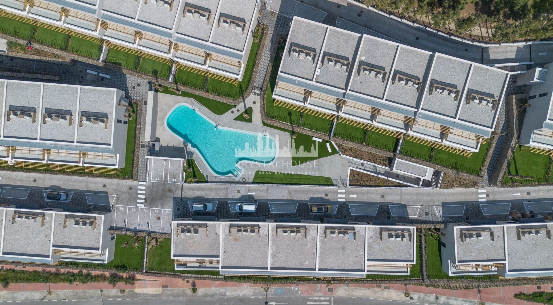 Fantastic brand new 3 bed in Evergreen - with spectacular sea views from living area