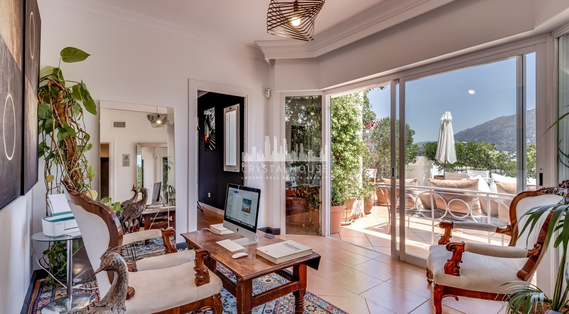 Incredible property with panoramic views!