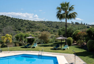Elegant Coastal Living in Estepona – Corner Garden Apartment with Style &amp; Serenity in Costa Galera