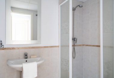 Elegant Coastal Living in Estepona – Corner Garden Apartment with Style &amp; Serenity in Costa Galera