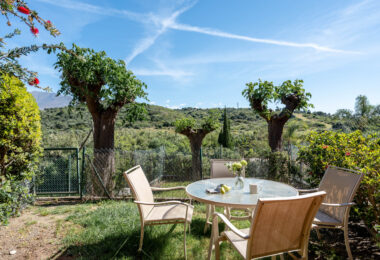 Elegant Coastal Living in Estepona – Corner Garden Apartment with Style &amp; Serenity in Costa Galera