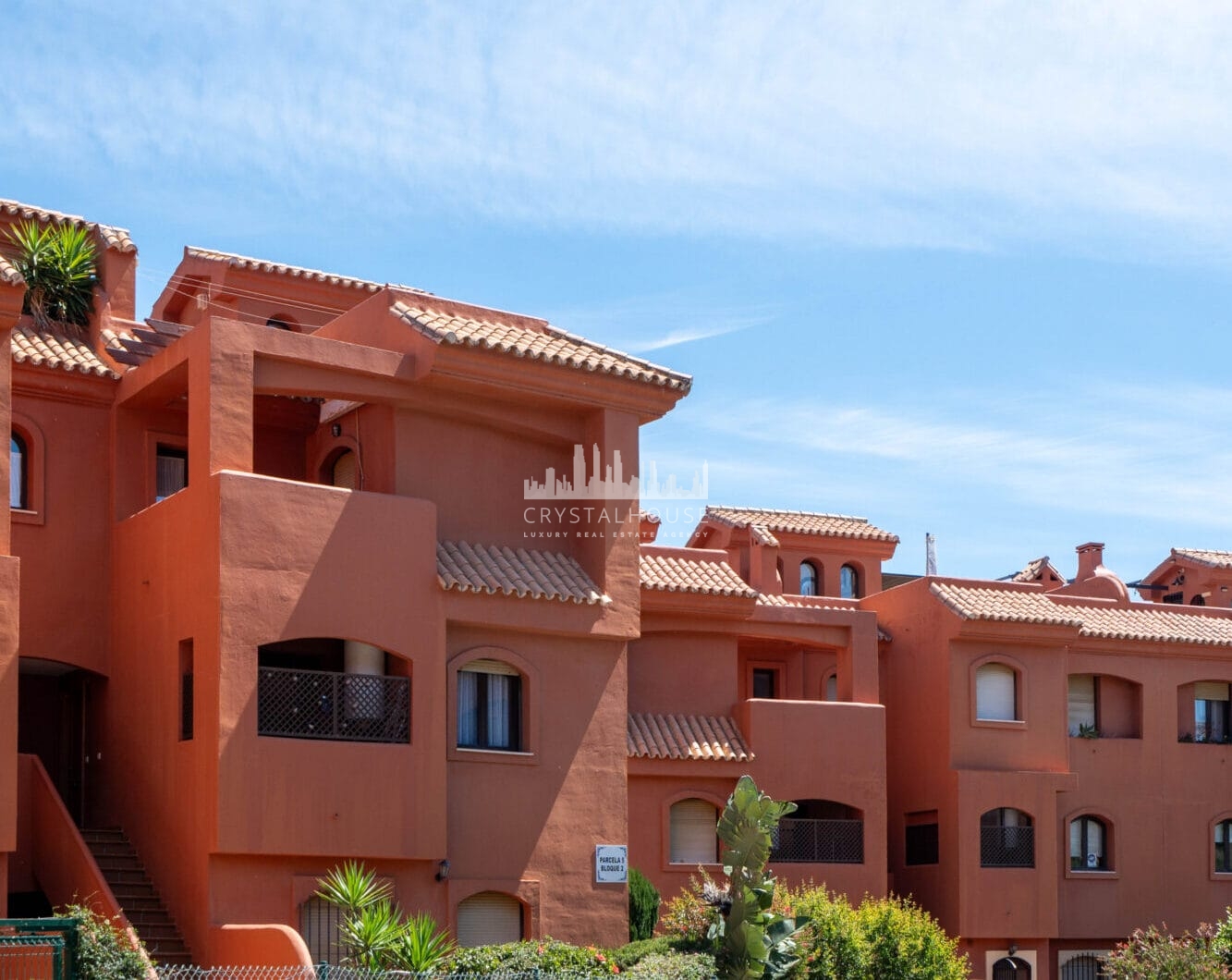 Elegant Coastal Living in Estepona – Corner Garden Apartment with Style &amp; Serenity in Costa Galera