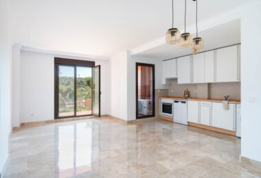 Elegant Coastal Living in Estepona – Corner Garden Apartment with Style &amp; Serenity in Costa Galera