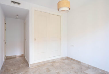 Elegant Coastal Living in Estepona – Corner Garden Apartment with Style &amp; Serenity in Costa Galera