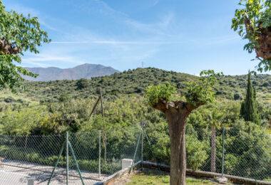 Elegant Coastal Living in Estepona – Corner Garden Apartment with Style &amp; Serenity in Costa Galera