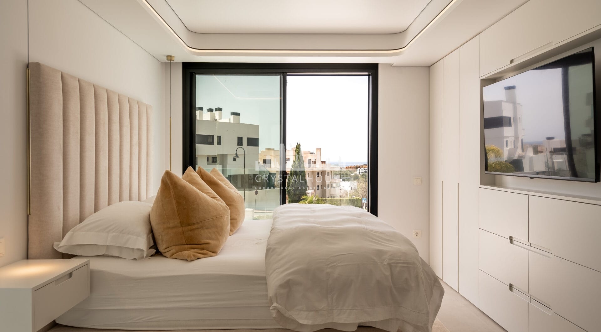 Stunning Four-Bedroom Villa in the Heart of La Cala de Mijas, Costa del Sol