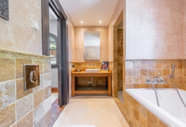 A superb villa built on an elevated site with outstanding panoramic views over golf courses to mountains and the sea.