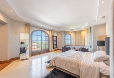 A superb villa built on an elevated site with outstanding panoramic views over golf courses to mountains and the sea.