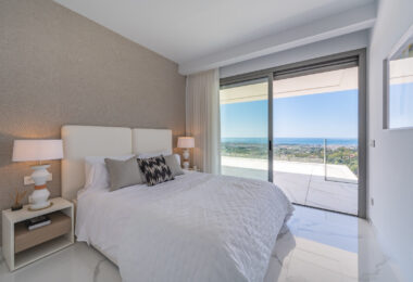STUNNING CORNER MIDDLE FLOOR APARTMENT WITH PANORAMIC GOLF &amp; SEA VIEWS