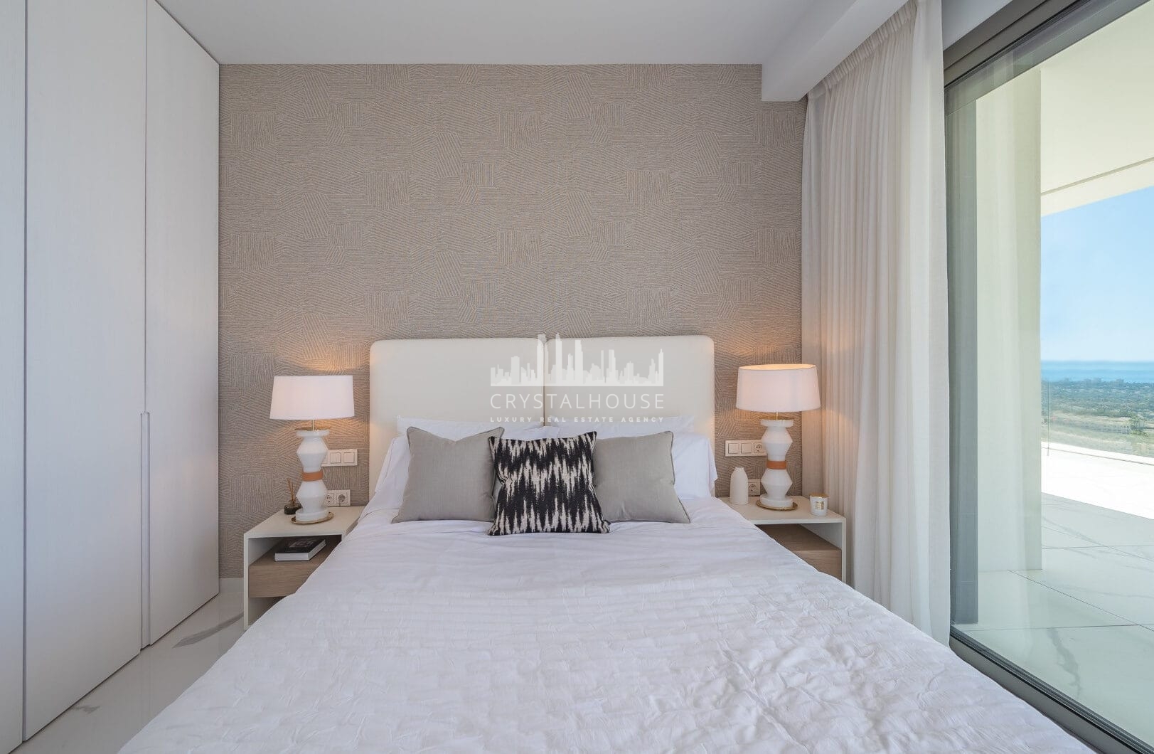 STUNNING CORNER MIDDLE FLOOR APARTMENT WITH PANORAMIC GOLF &amp; SEA VIEWS