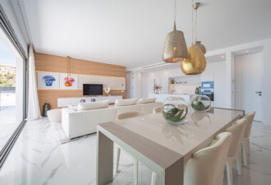 STUNNING CORNER MIDDLE FLOOR APARTMENT WITH PANORAMIC GOLF &amp; SEA VIEWS