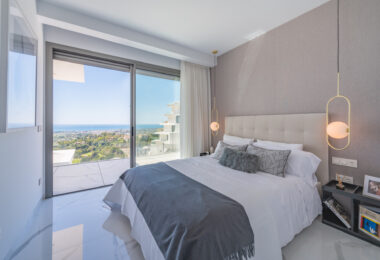 STUNNING CORNER MIDDLE FLOOR APARTMENT WITH PANORAMIC GOLF &amp; SEA VIEWS