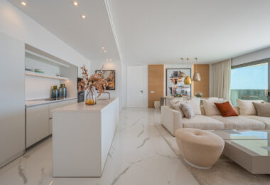 STUNNING CORNER MIDDLE FLOOR APARTMENT WITH PANORAMIC GOLF &amp; SEA VIEWS