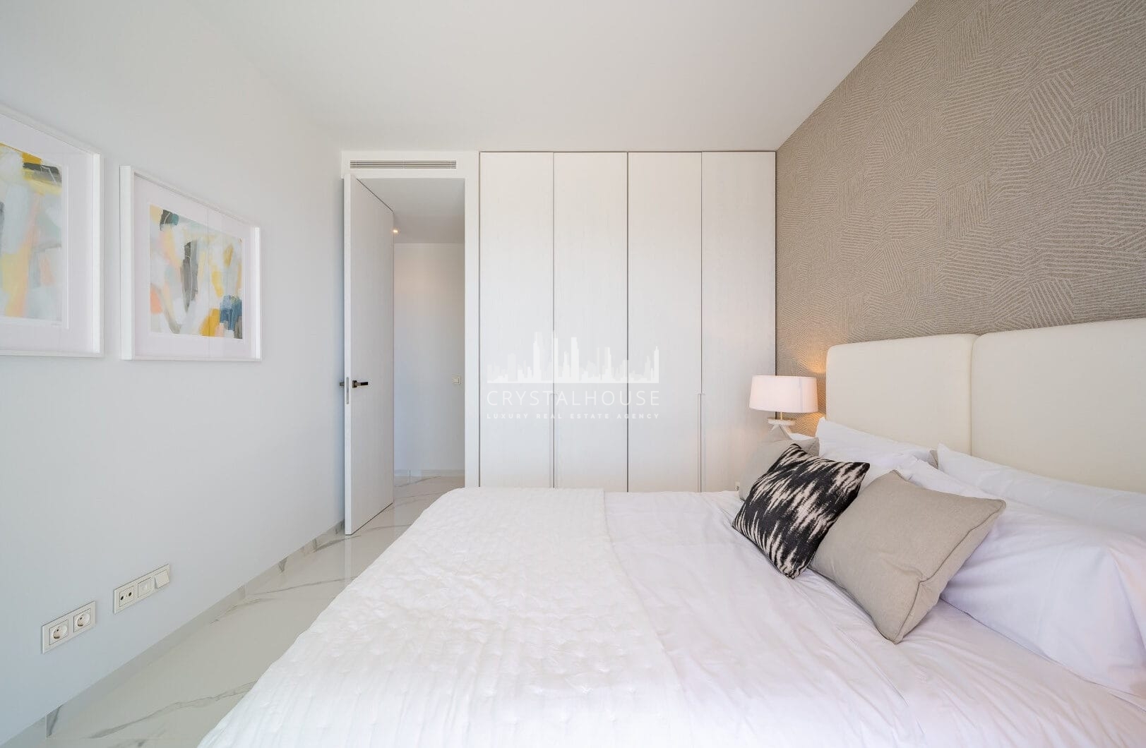 STUNNING CORNER MIDDLE FLOOR APARTMENT WITH PANORAMIC GOLF &amp; SEA VIEWS