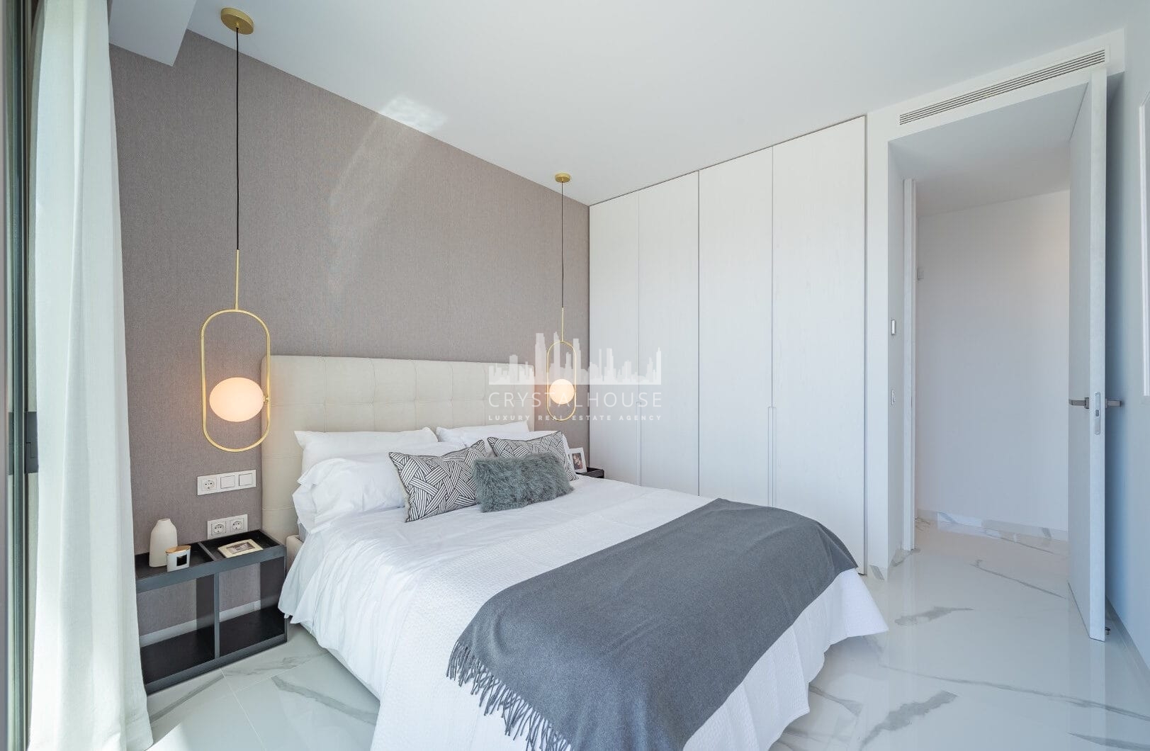 STUNNING CORNER MIDDLE FLOOR APARTMENT WITH PANORAMIC GOLF &amp; SEA VIEWS