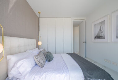 STUNNING CORNER MIDDLE FLOOR APARTMENT WITH PANORAMIC GOLF &amp; SEA VIEWS
