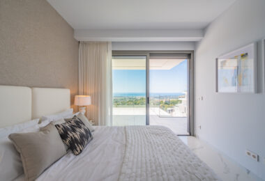 STUNNING CORNER MIDDLE FLOOR APARTMENT WITH PANORAMIC GOLF &amp; SEA VIEWS
