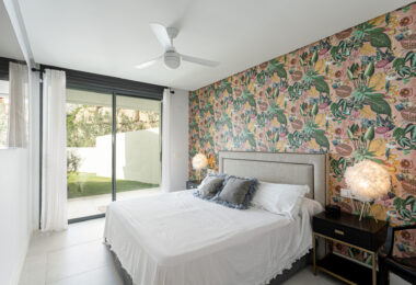 Elegant apartment with private garden and pool and sea views in  Artola - Cabopino -East Marbella