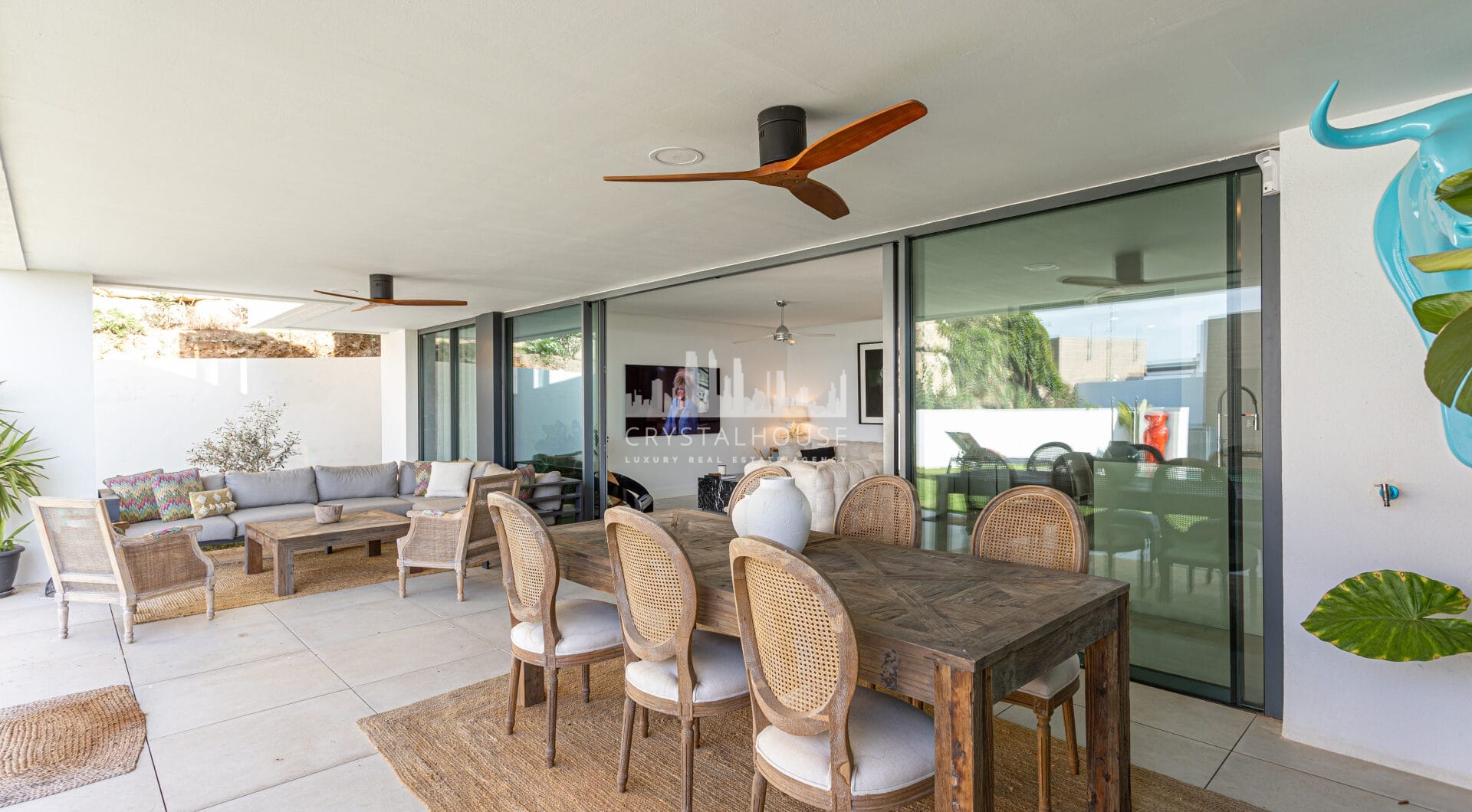Elegant apartment with private garden and pool and sea views in  Artola - Cabopino -East Marbella