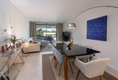 Brand New Modern Apartment with Top Amenities in Selwo Estepona