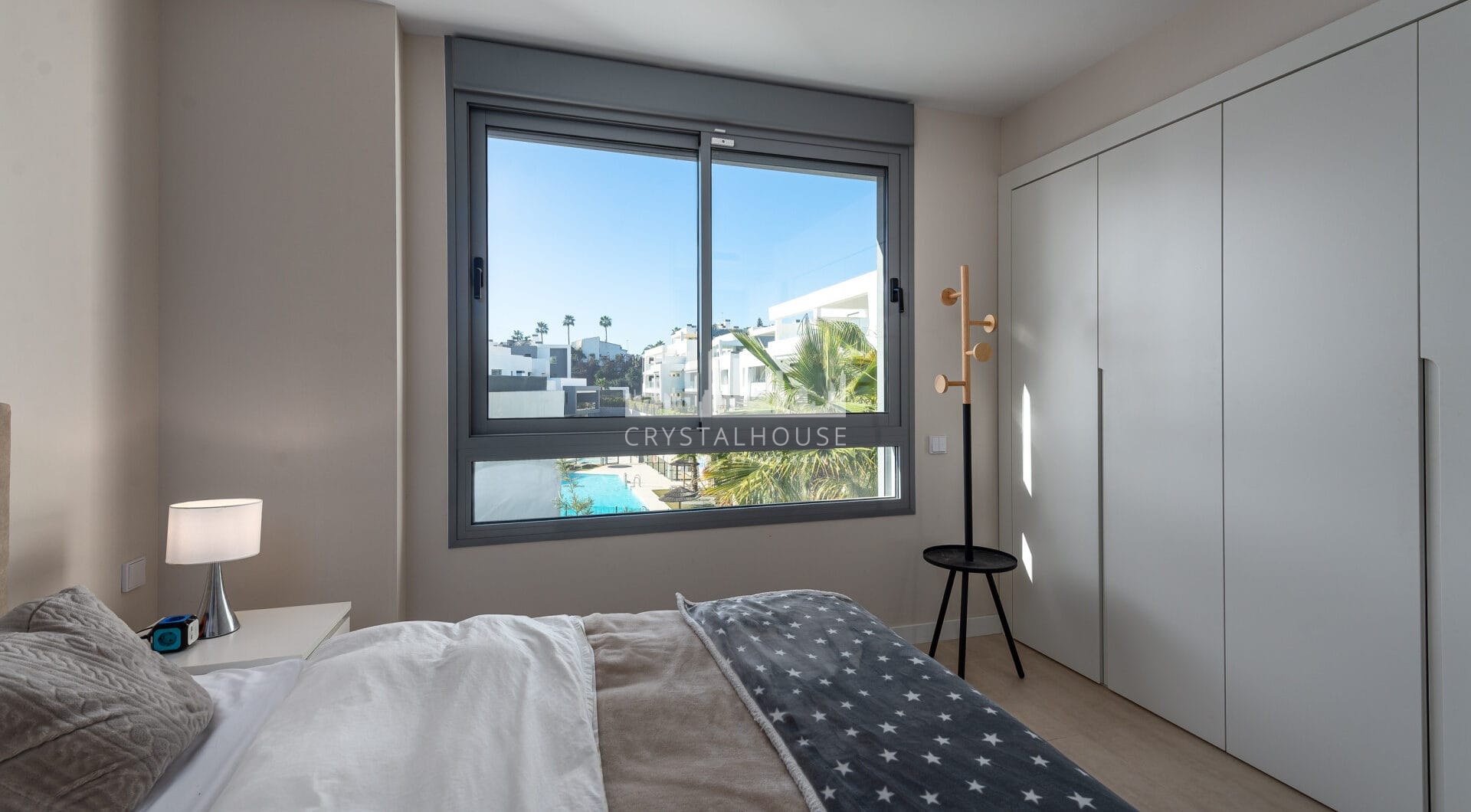 Brand New Modern Apartment with Top Amenities in Selwo Estepona