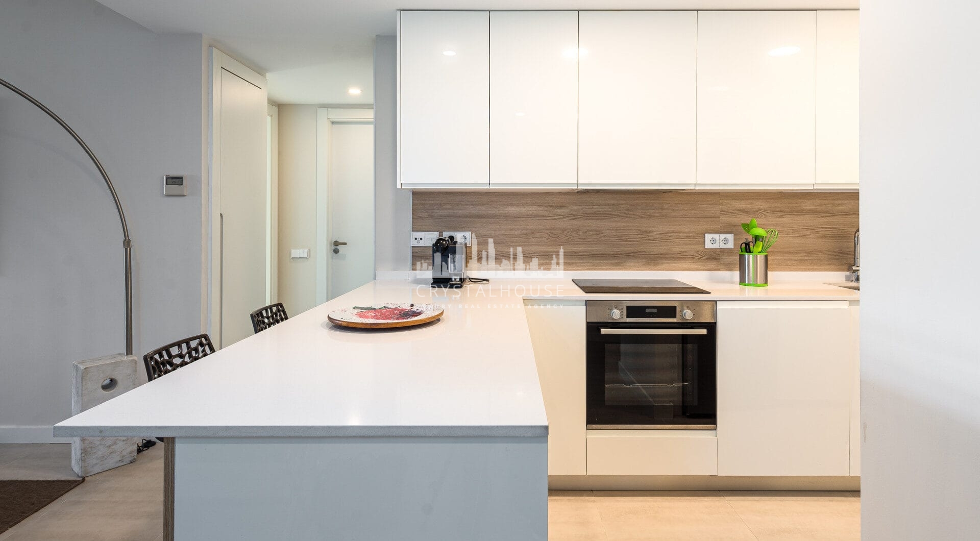 Brand New Modern Apartment with Top Amenities in Selwo Estepona