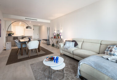 Brand New Modern Apartment with Top Amenities in Selwo Estepona