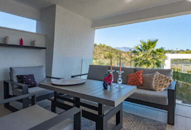 Brand New Modern Apartment with Top Amenities in Selwo Estepona