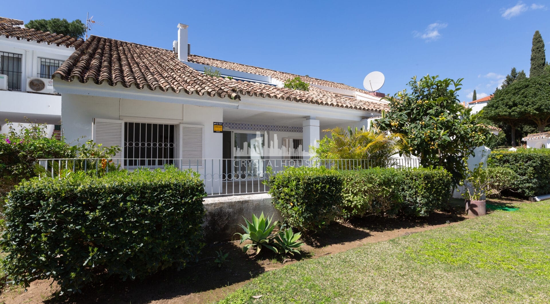 Townhouse with garden in the prime area of Nueva Andalucía