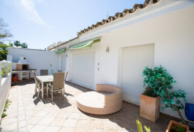 Townhouse with garden in the prime area of Nueva Andalucía