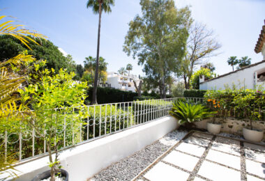 Townhouse with garden in the prime area of Nueva Andalucía