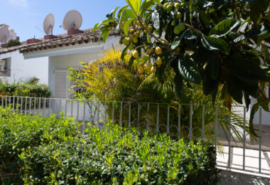Townhouse with garden in the prime area of Nueva Andalucía
