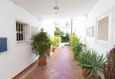 Townhouse with garden in the prime area of Nueva Andalucía