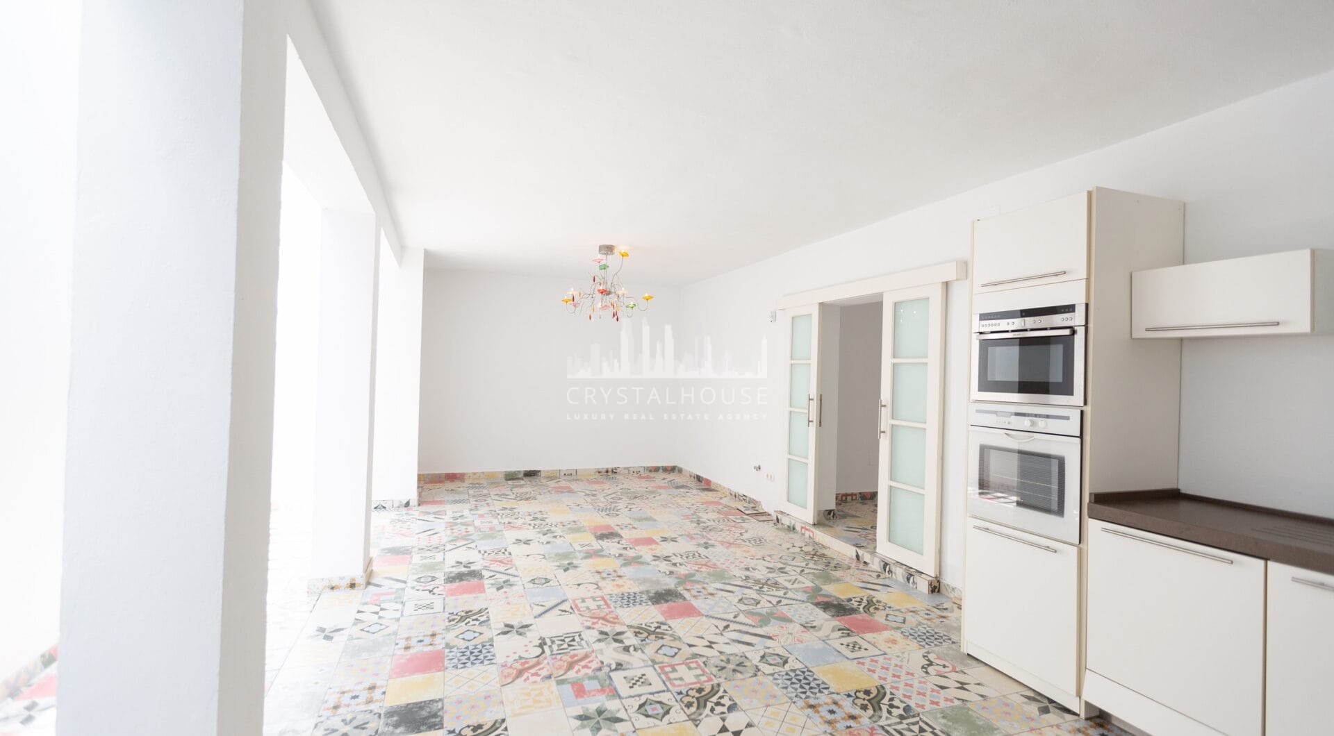 Townhouse with garden in the prime area of Nueva Andalucía