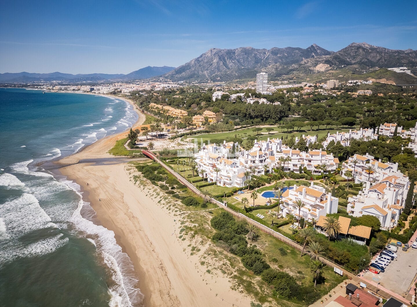 Exclusive beachfront property – Los Monteros, Marbella