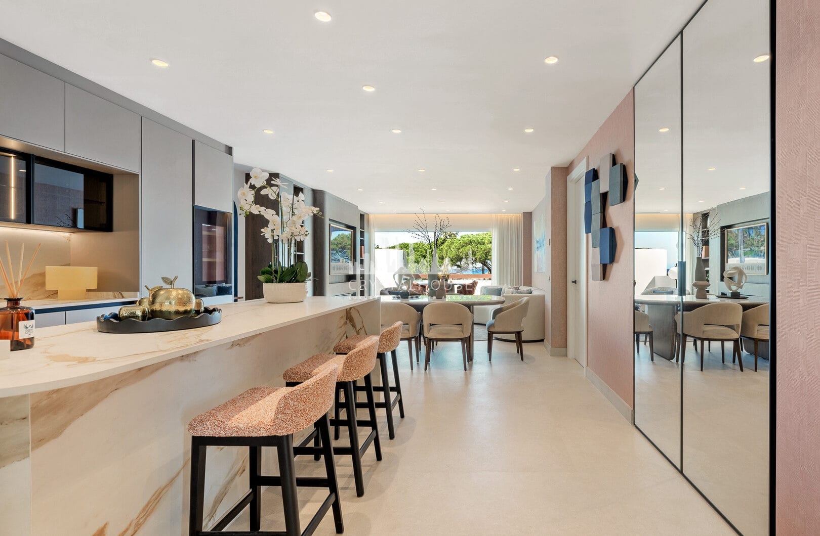 Exclusive beachfront property – Los Monteros, Marbella