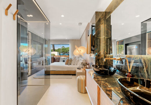 Exclusive beachfront property – Los Monteros, Marbella