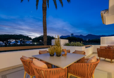 Exclusive beachfront property – Los Monteros, Marbella