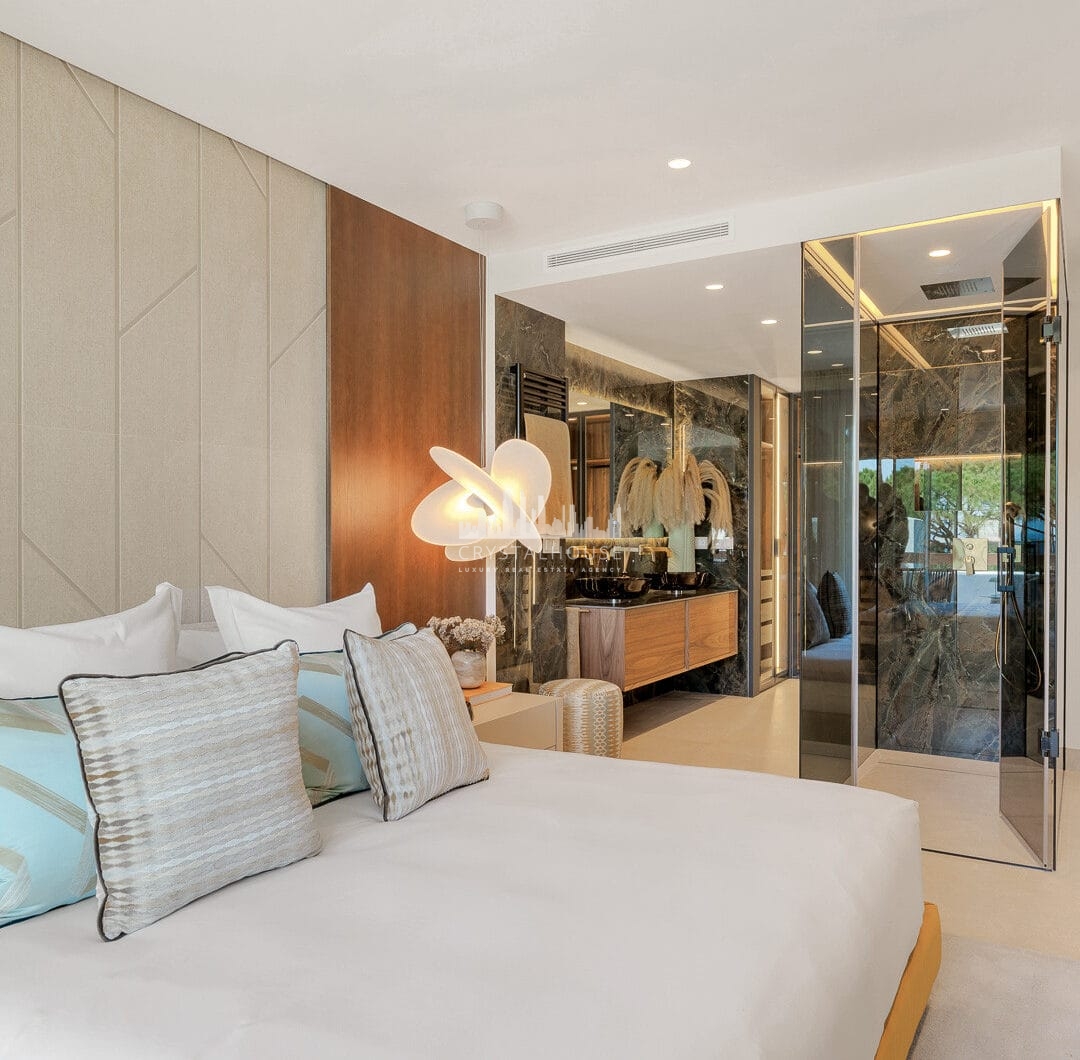 Exclusive beachfront property – Los Monteros, Marbella