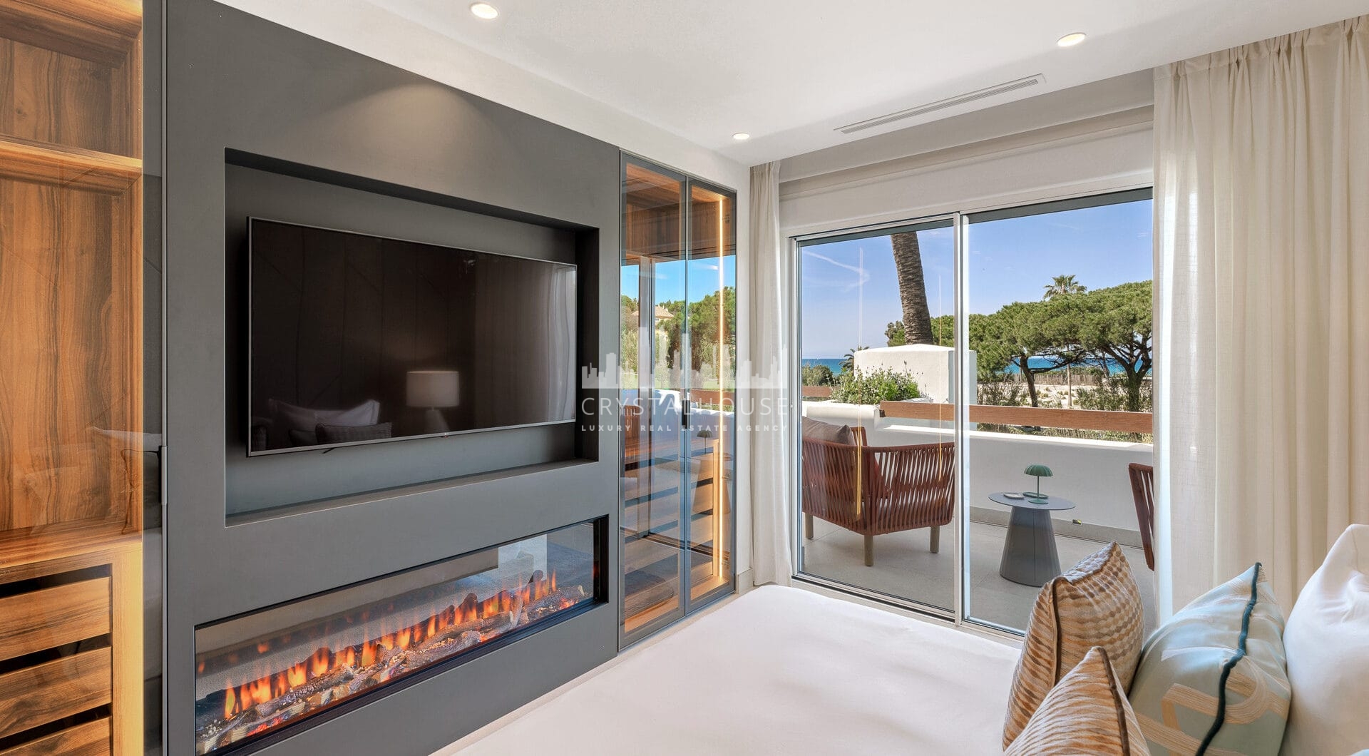 Exclusive beachfront property – Los Monteros, Marbella