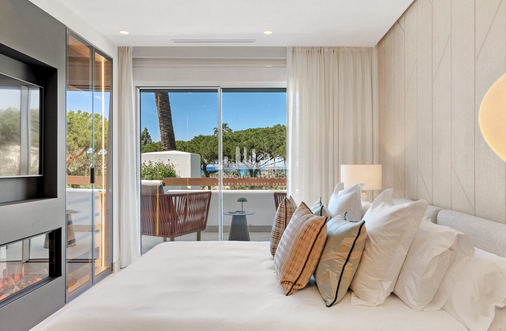 Exclusive beachfront property – Los Monteros, Marbella