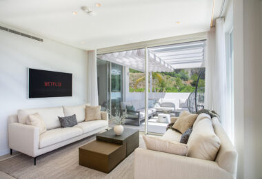 LUXURY PENTHOUSE WITH SEA VIEWS IN PALO ALTO