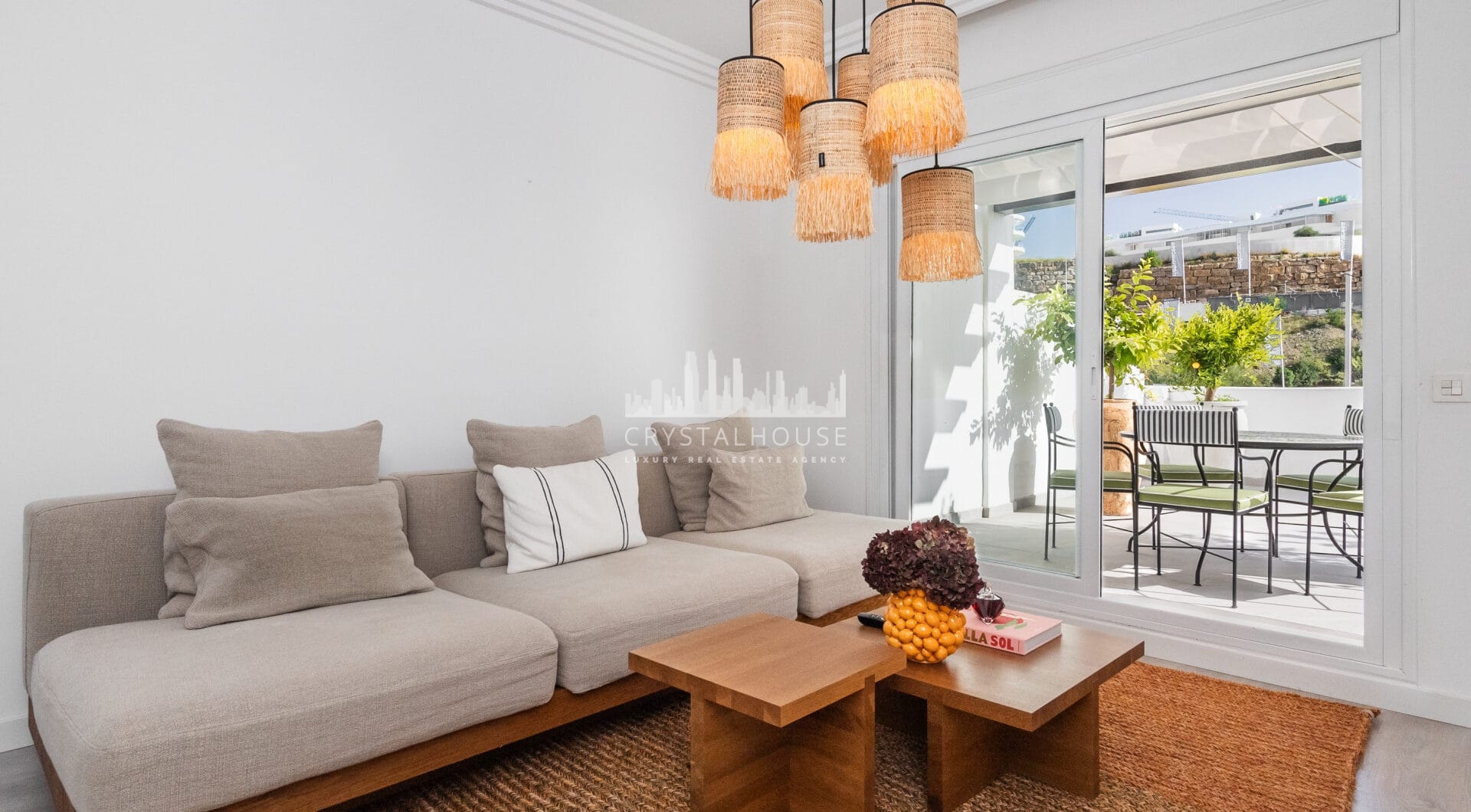 South-Facing Apartment with Panoramic Sea Views in La Quinta, Benahavís