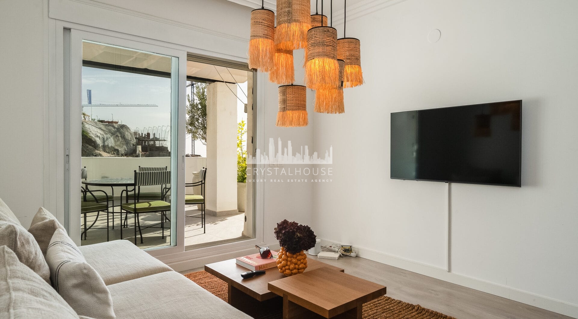 South-Facing Apartment with Panoramic Sea Views in La Quinta, Benahavís