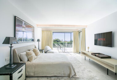 Luxury Five-Bedroom Villa with Panoramic Sea Views in Rocio de Nagüeles, Marbella Golden Mile
