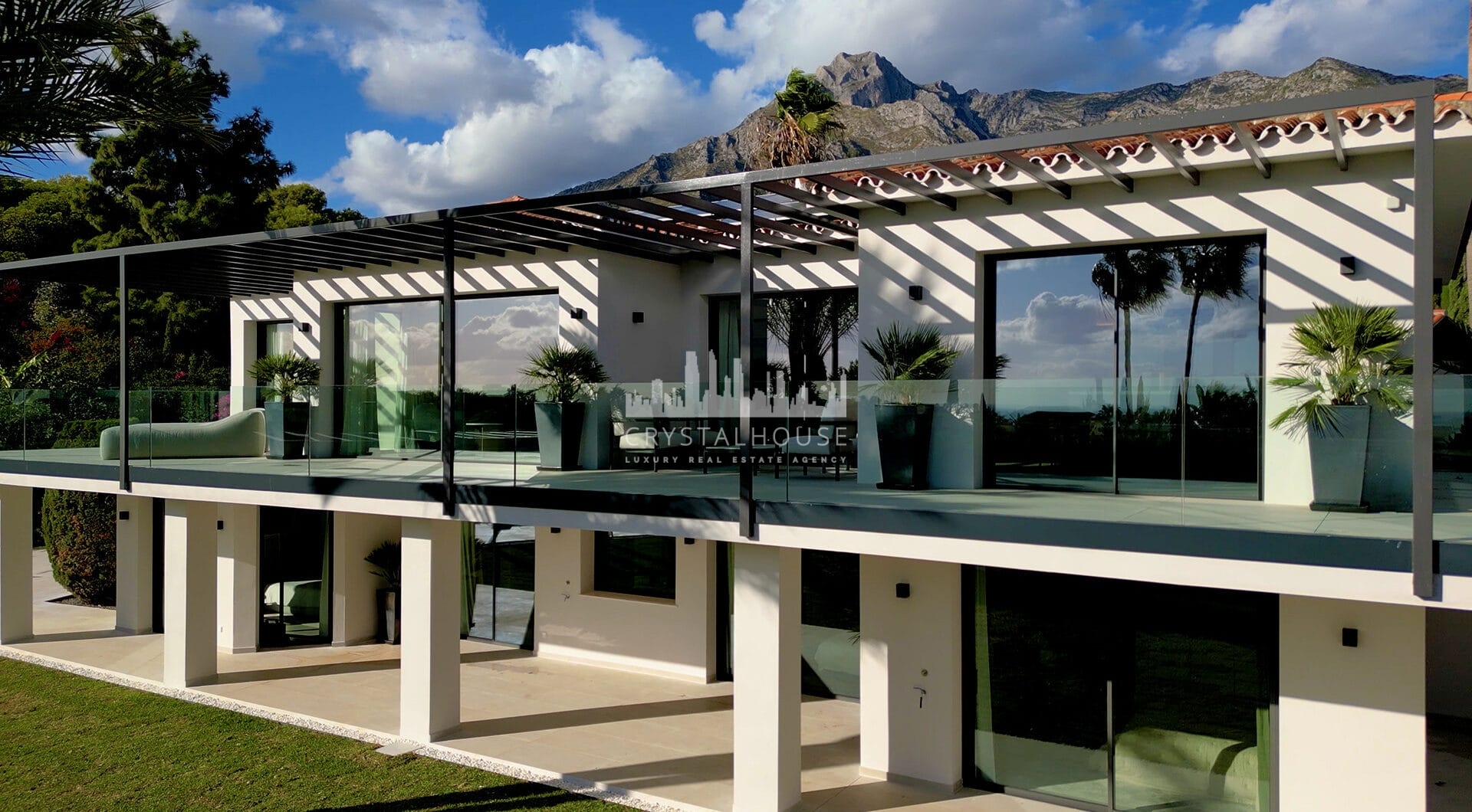 Luxury Five-Bedroom Villa with Panoramic Sea Views in Rocio de Nagüeles, Marbella Golden Mile